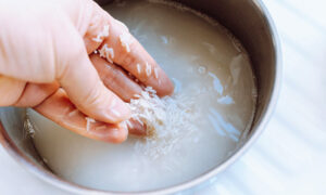 nuoc-vo-gao-cho-hoa-lan